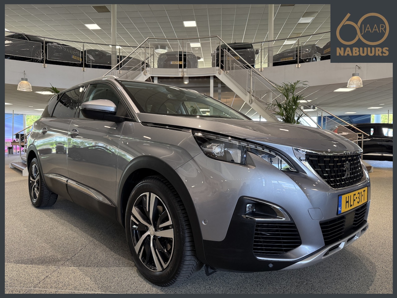 Peugeot 5008 - 1.2 130pk Allure EAT8, LED, Keyless, Camera - AutoWereld.nl