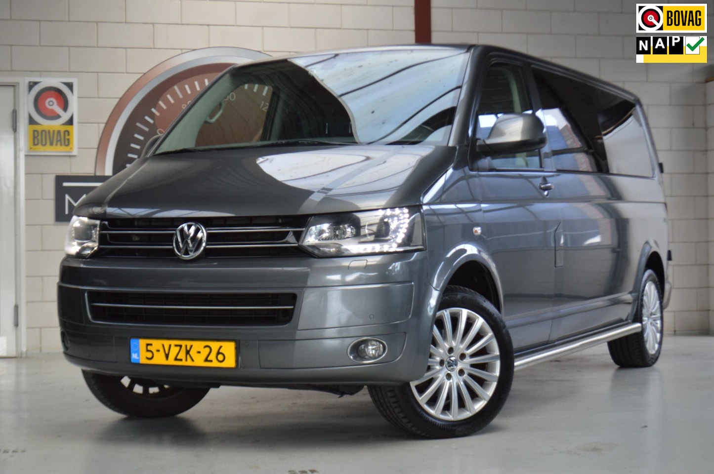 Volkswagen Transporter - 2.0 TDI L2H1 4Motion DC Highline Standkachel, schuifdak - AutoWereld.nl