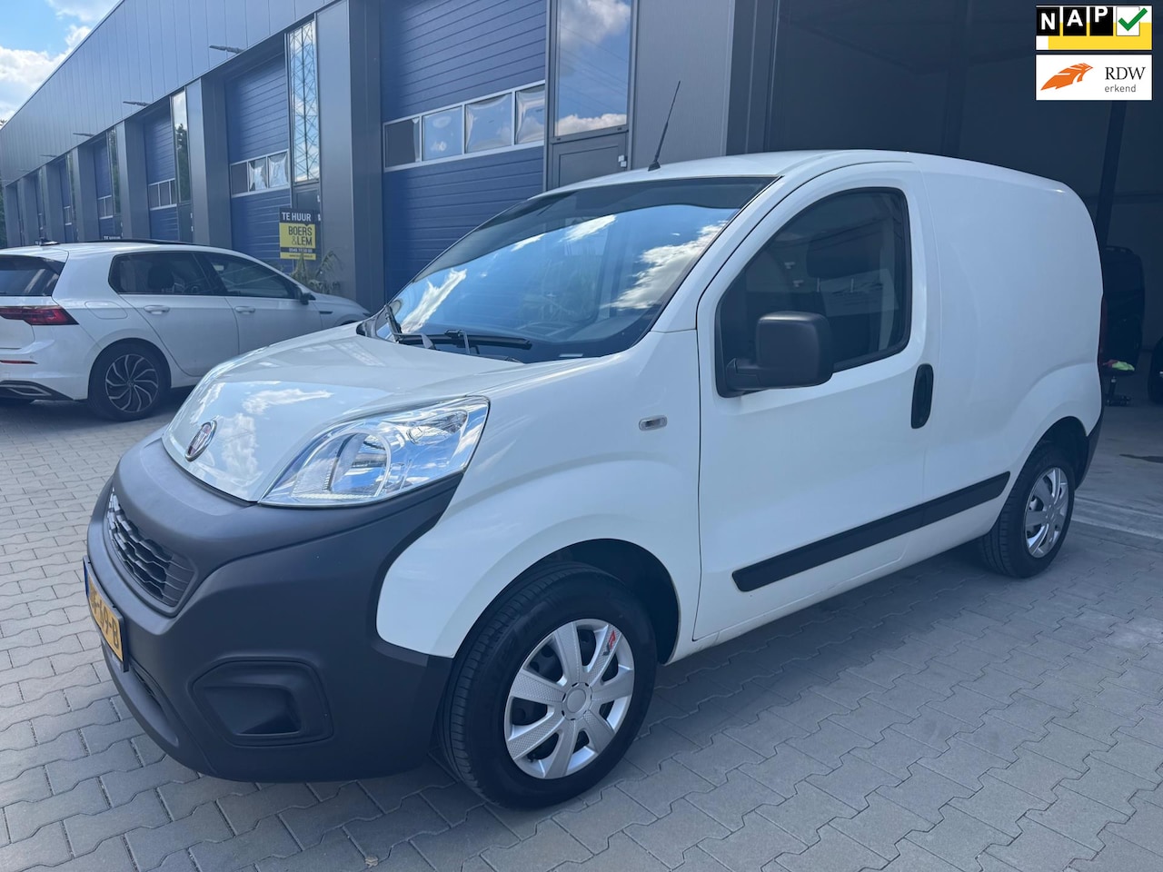Fiat Fiorino - 1.4 Easy Pro airco nieuwe apk!! INRUIL KOOPJE!!! - AutoWereld.nl
