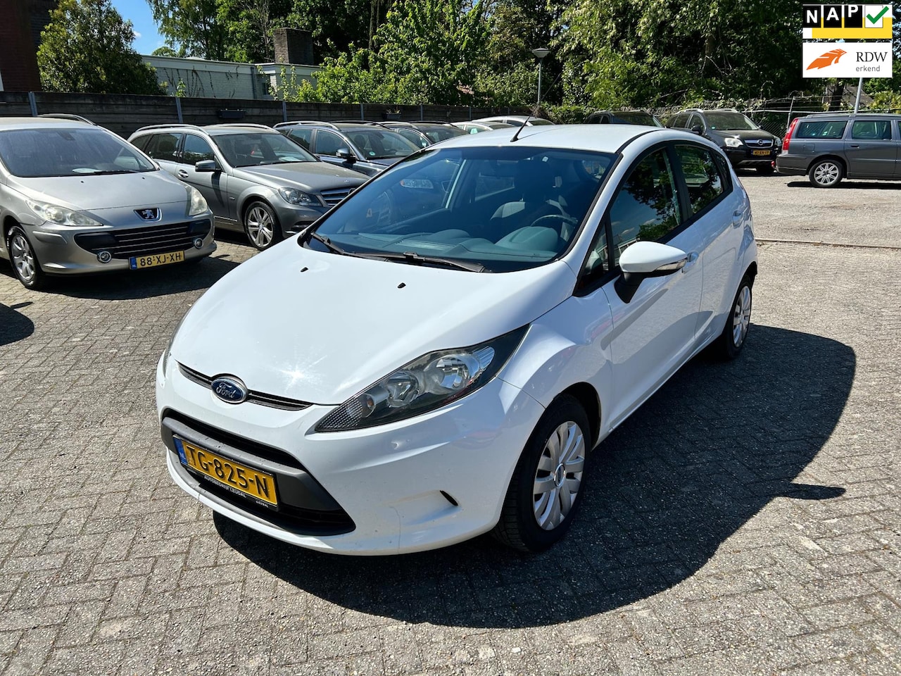 Ford Fiesta - 1.25 Trend // Nieuwe APK // Airco - AutoWereld.nl