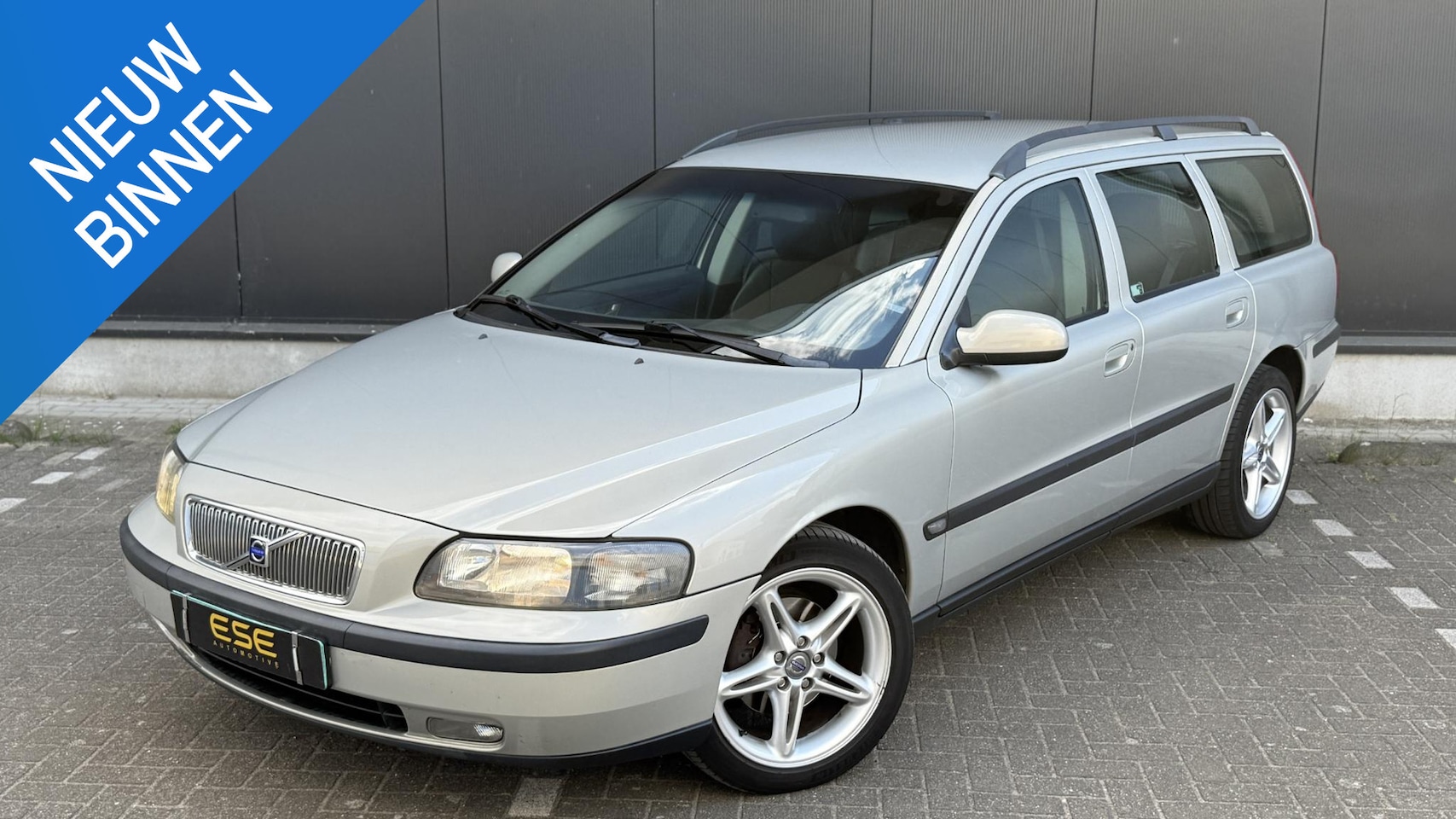 Volvo V70 - 2.4 Comfort Line | Climate | Automaat - AutoWereld.nl