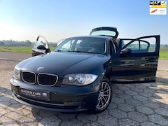 BMW 1-serie - 116i 5D AIRCO / CRUISE CONTROL / NIEUWE APK / ELEK RAMEN / PARKEERSENSOREN / VELGEN