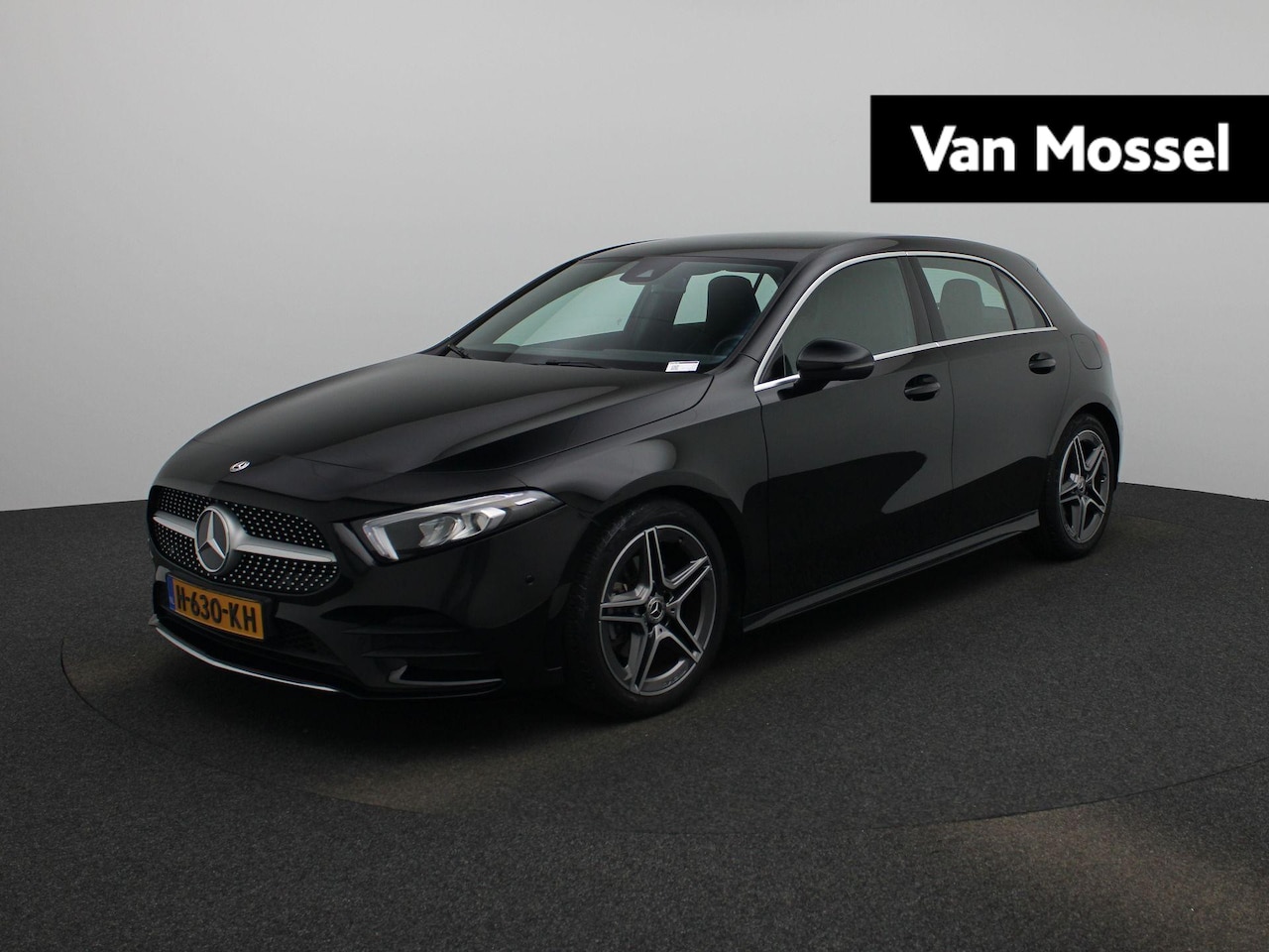 Mercedes-Benz A-klasse - 180 Advantage | Automaat | Virtual cockpit | Camera | Climate control | Half leder | Parke - AutoWereld.nl