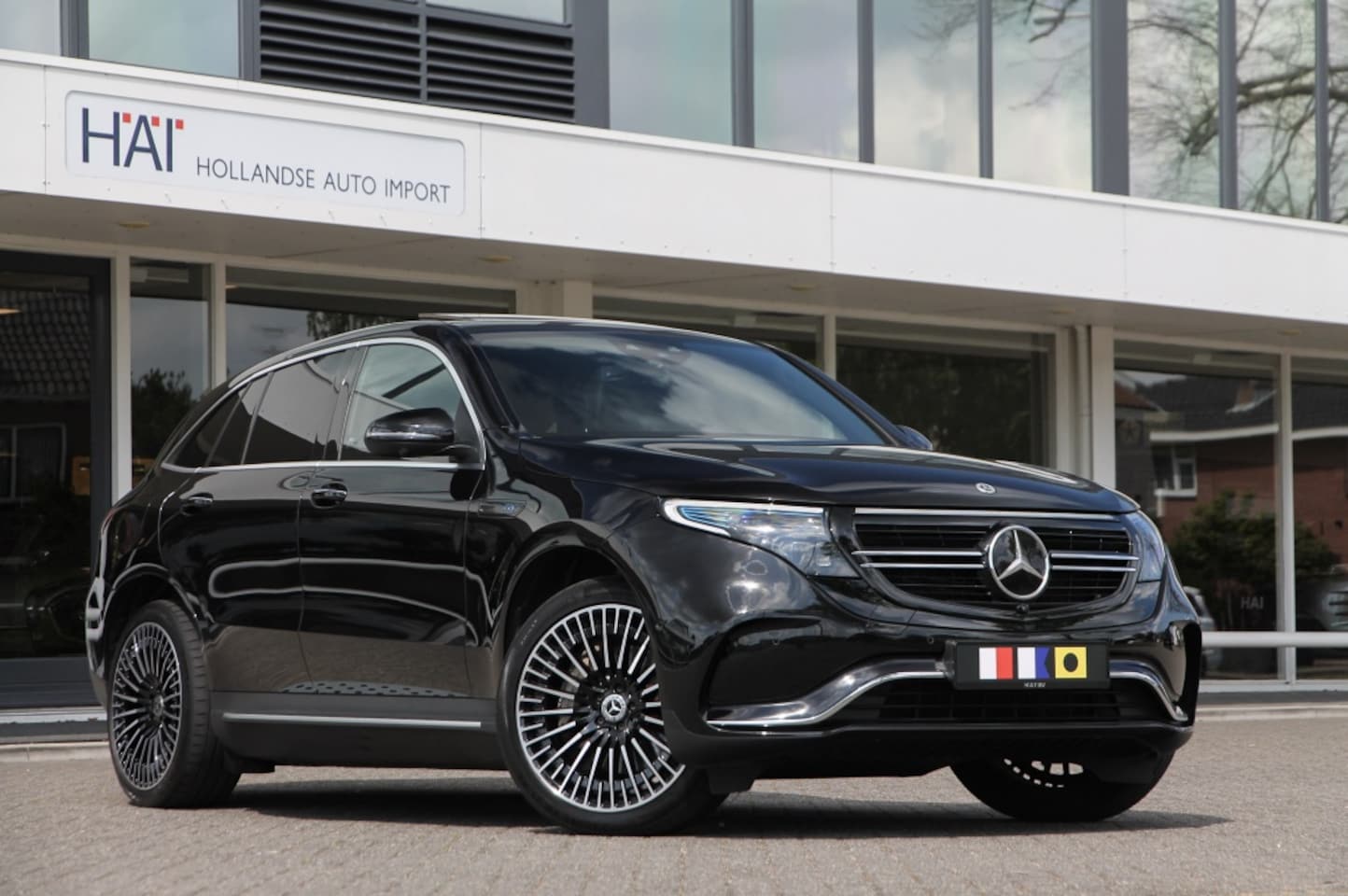 Mercedes-Benz EQC - 400 4Matic AMG I Burmester I ACC I Pano I - AutoWereld.nl