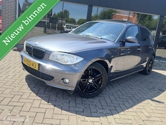BMW 1-serie - 116i High Executive NAVI GLASDAK NETTE STAAT