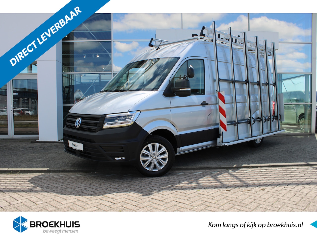 Volkswagen Crafter - | Exclusive | L3 | 141 PK | Automaat | Glasrasteel van den Born | Trekhaak | Betonplex Laa - AutoWereld.nl