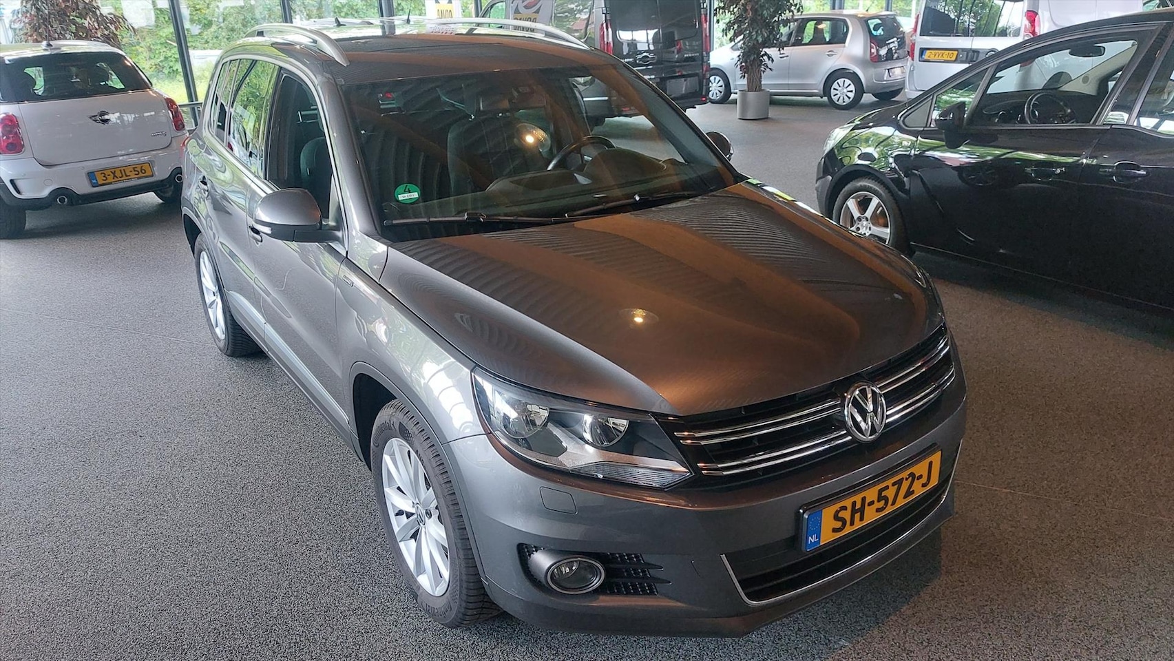Volkswagen Tiguan - 1.4 TSI 125PK LONGE - AutoWereld.nl
