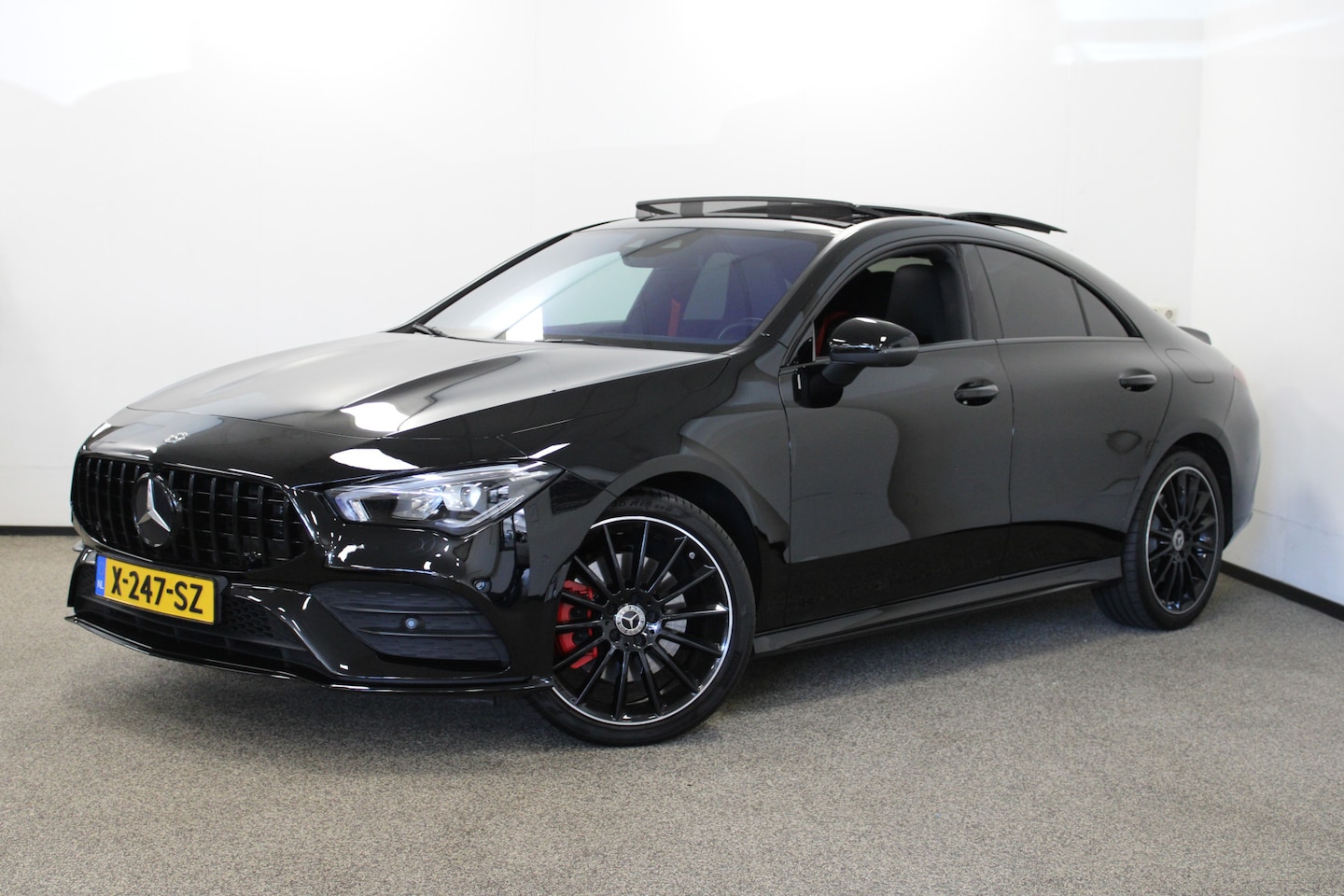 Mercedes-Benz CLA-Klasse - 250 e AMG Premium Plus Pano/Sfeer/Augmented/Dodehoek/Night. - AutoWereld.nl