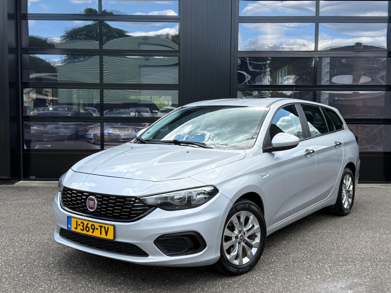 Fiat Tipo Stationwagon - 1.4 16v Pop Navigatie Stoelverwarming - AutoWereld.nl