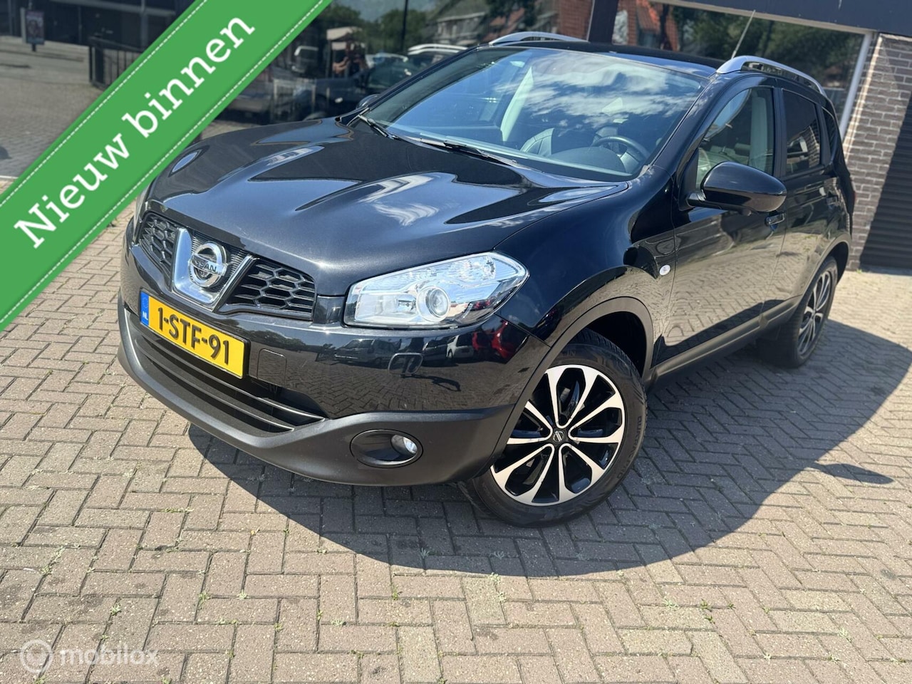 Nissan Qashqai - 2.0 Tekna VOL / AUT / LEER / PANO - AutoWereld.nl