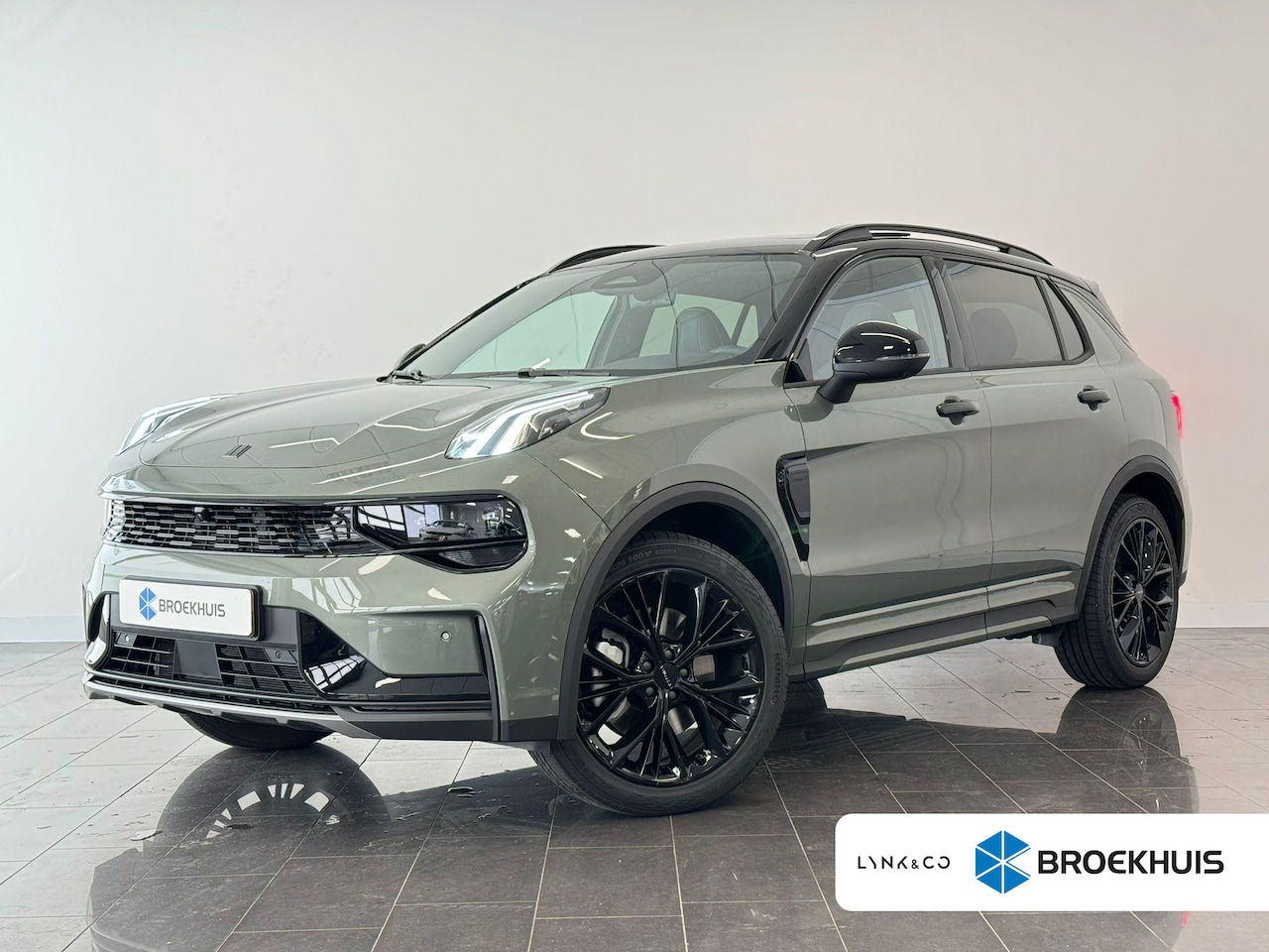 Lynk & Co 01 - 1.5 More | Airbag(s) gordijn | Airbag(s) hoofd achter | Android auto - AutoWereld.nl