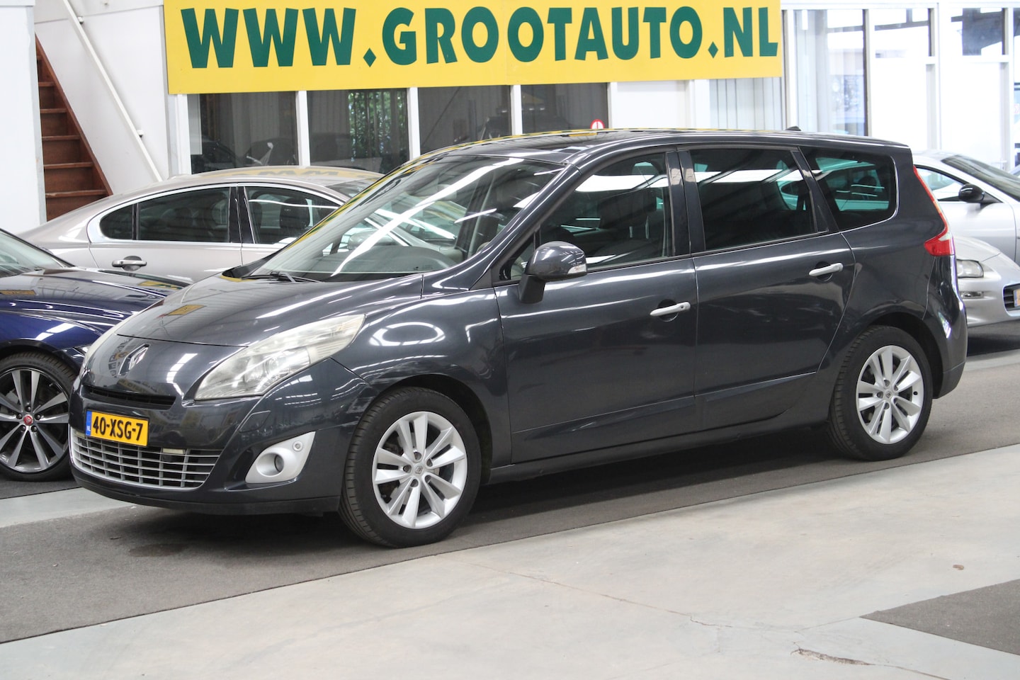 Renault Grand Scénic - 2.0 Celsium 7p. Automaat Panoramadak, Airco, Navi - AutoWereld.nl