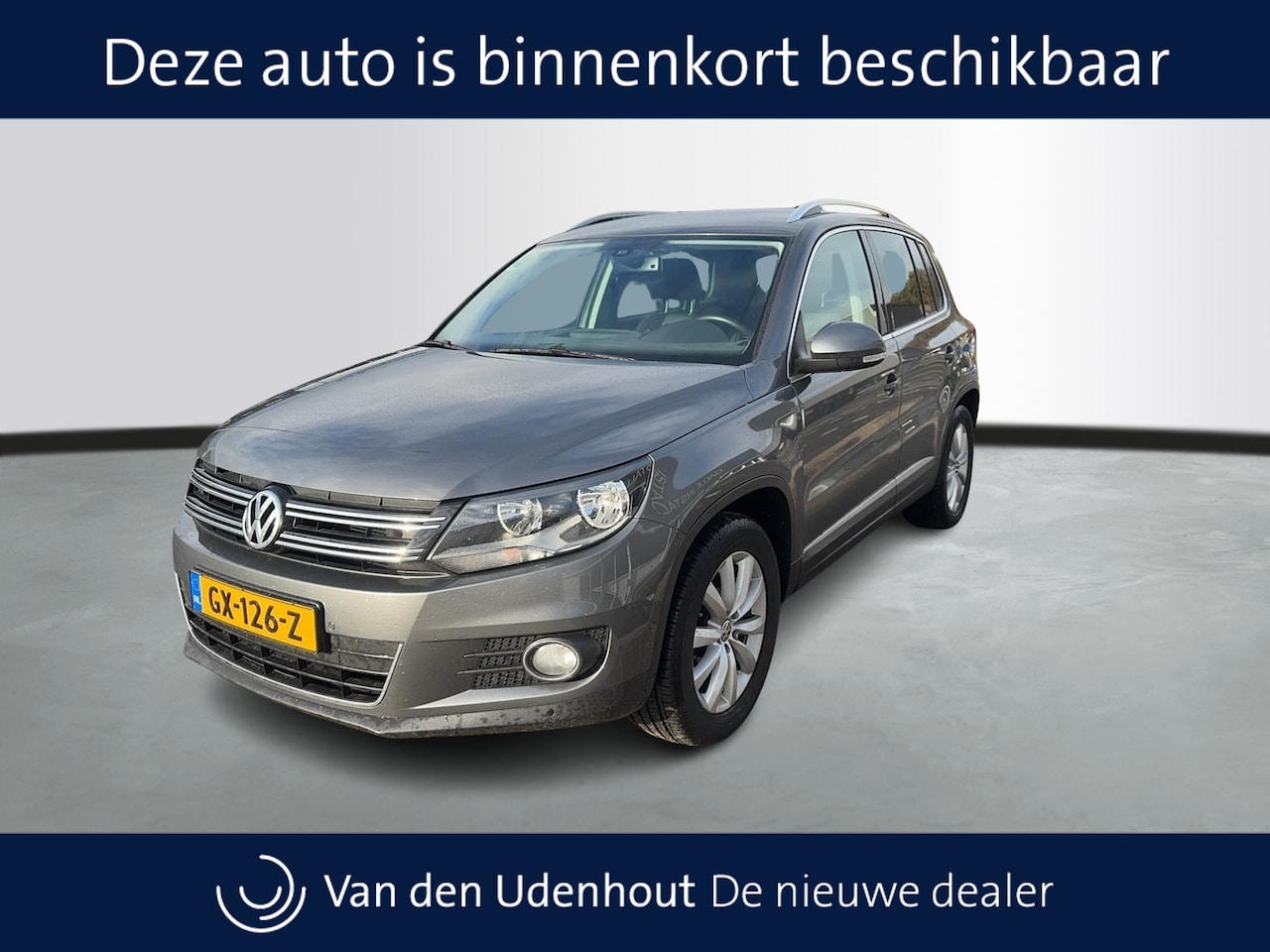 Volkswagen Tiguan - 1.4 TSI 150pk Sport&Style / Navigatie / Leer / Trekhaak - AutoWereld.nl