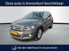 Volkswagen Tiguan - 1.4 TSI 150pk Sport&Style / Navigatie / Leer / Trekhaak 1800kg / Wordt Verwacht
