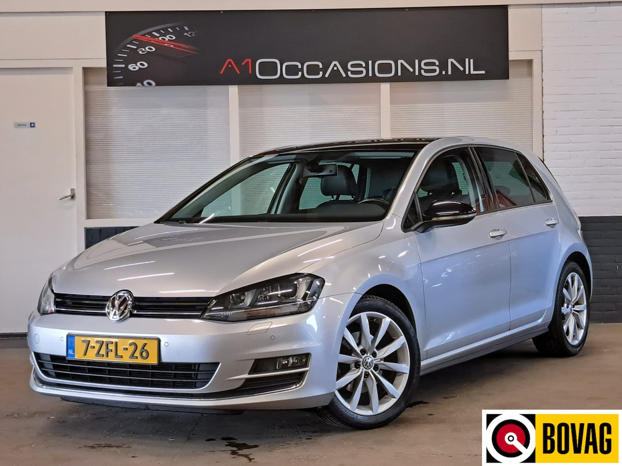 Volkswagen Golf - 1.4 TSI ACT Highline + LEDER + KANTELDAK - AutoWereld.nl