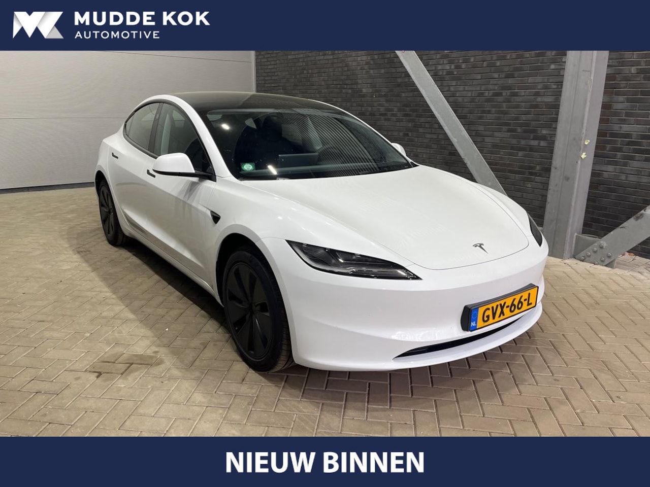 Tesla Model 3 - Long Range RWD Long Range RWD 78 kWh | Panoramadak | Trekhaak | Auto-Pilot | Leder | Camera - AutoWereld.nl