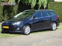 Ford Focus Wagon - 1.0 125pk Titanium met Navi en Trekhaak