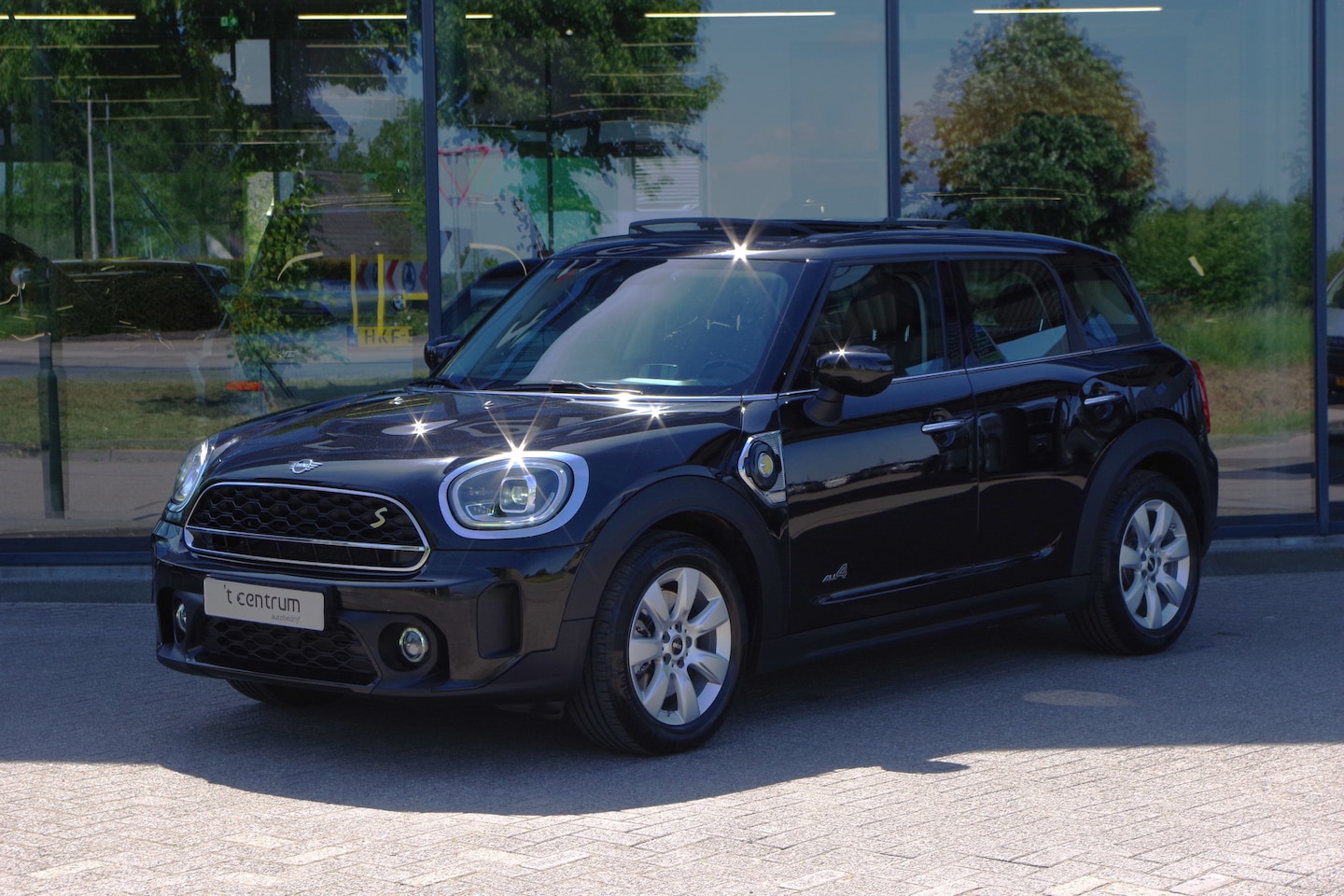 MINI Countryman - Mini 2.0 Cooper S E 225 PK ALL4 Pepper PHEV, Panoramadak, Camera, Climate Control, Head-Up - AutoWereld.nl
