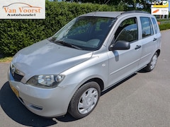 Mazda 2 - 2 1.4 Exclusive airco apk rijdt super
