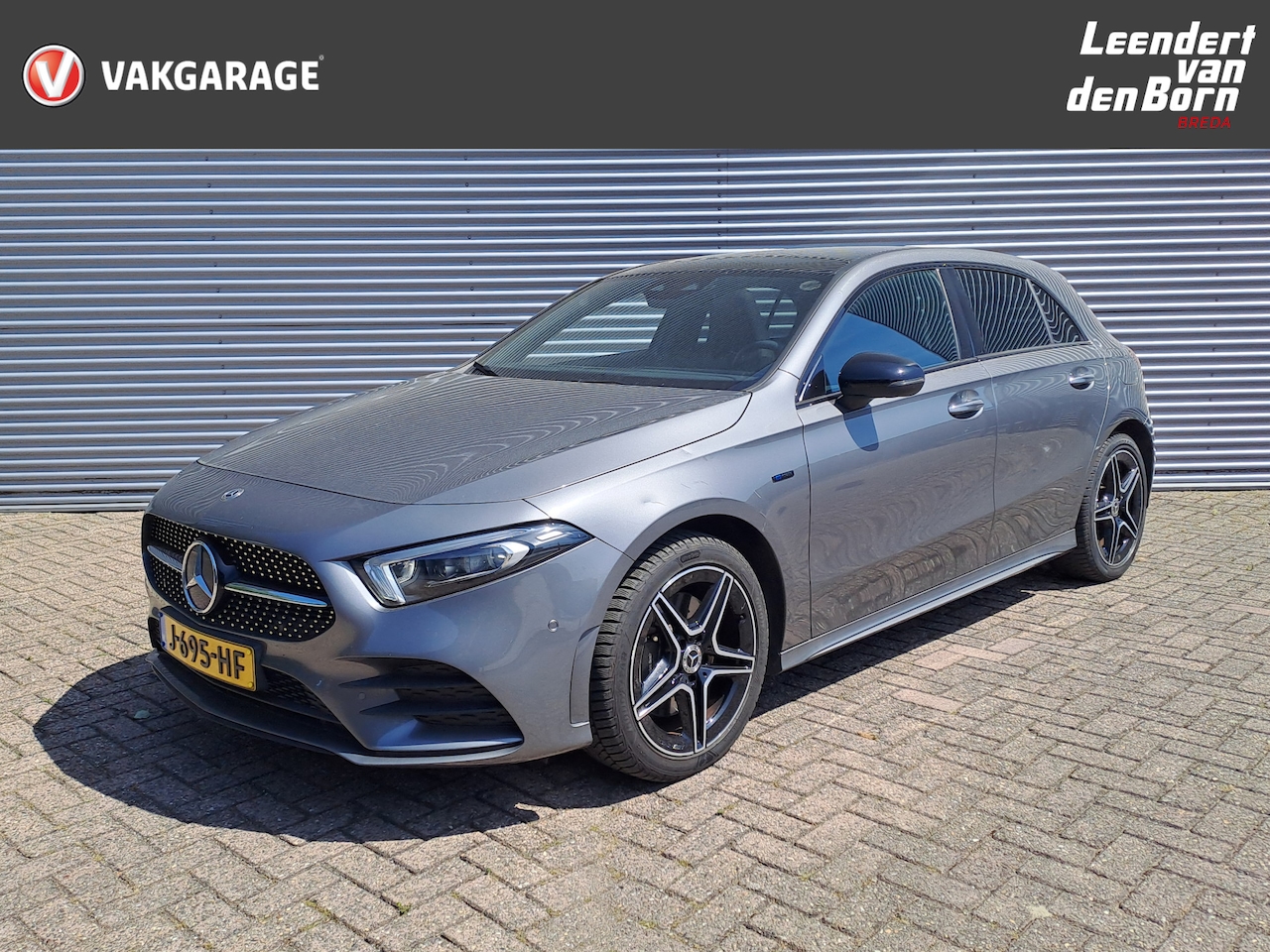 Mercedes-Benz A-klasse - 250 e Business Solution AMG Limited | elektrisch glazen panorama-dak | Navi | Camera | AMG - AutoWereld.nl