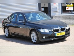 BMW 3-serie - 318i FACELIFT MODEL