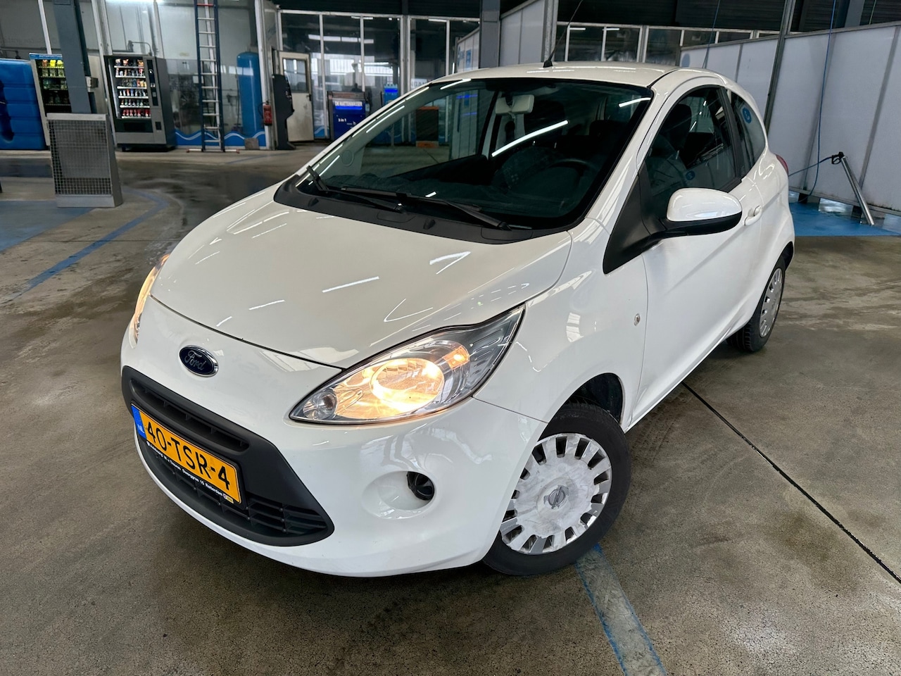 Ford Ka - MET START/STOP OPTIE, AIRCO & JAAR APK! - AutoWereld.nl