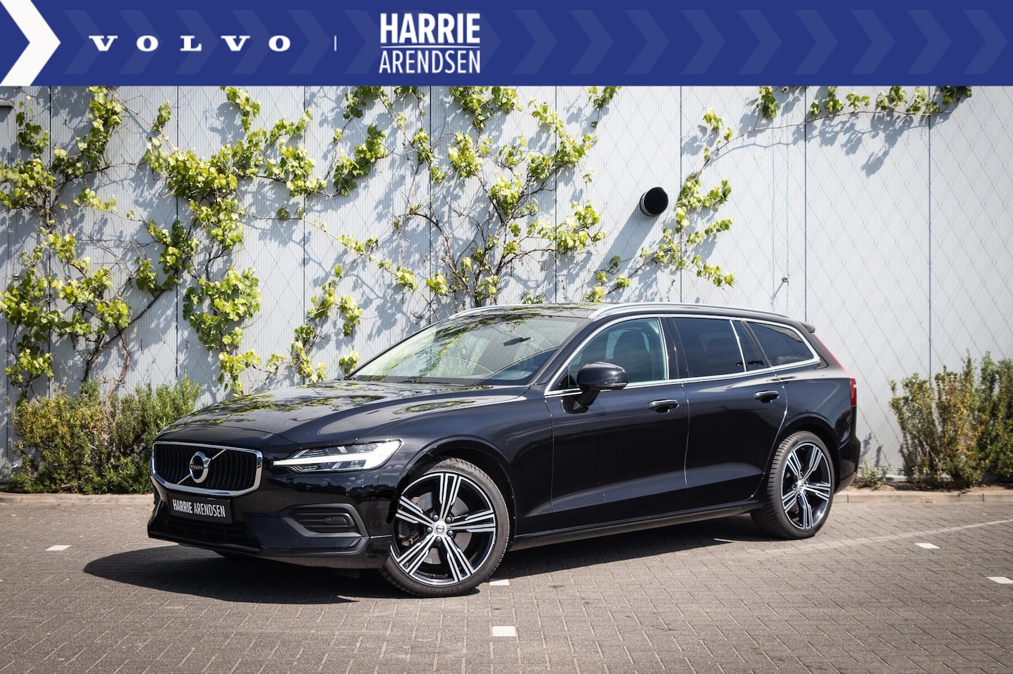 Volvo V60 - T5 Aut.8 Momentum | Adaptieve Cruise Control | BLIS Dodehoek Detectie | Leder | Trekhaak | - AutoWereld.nl