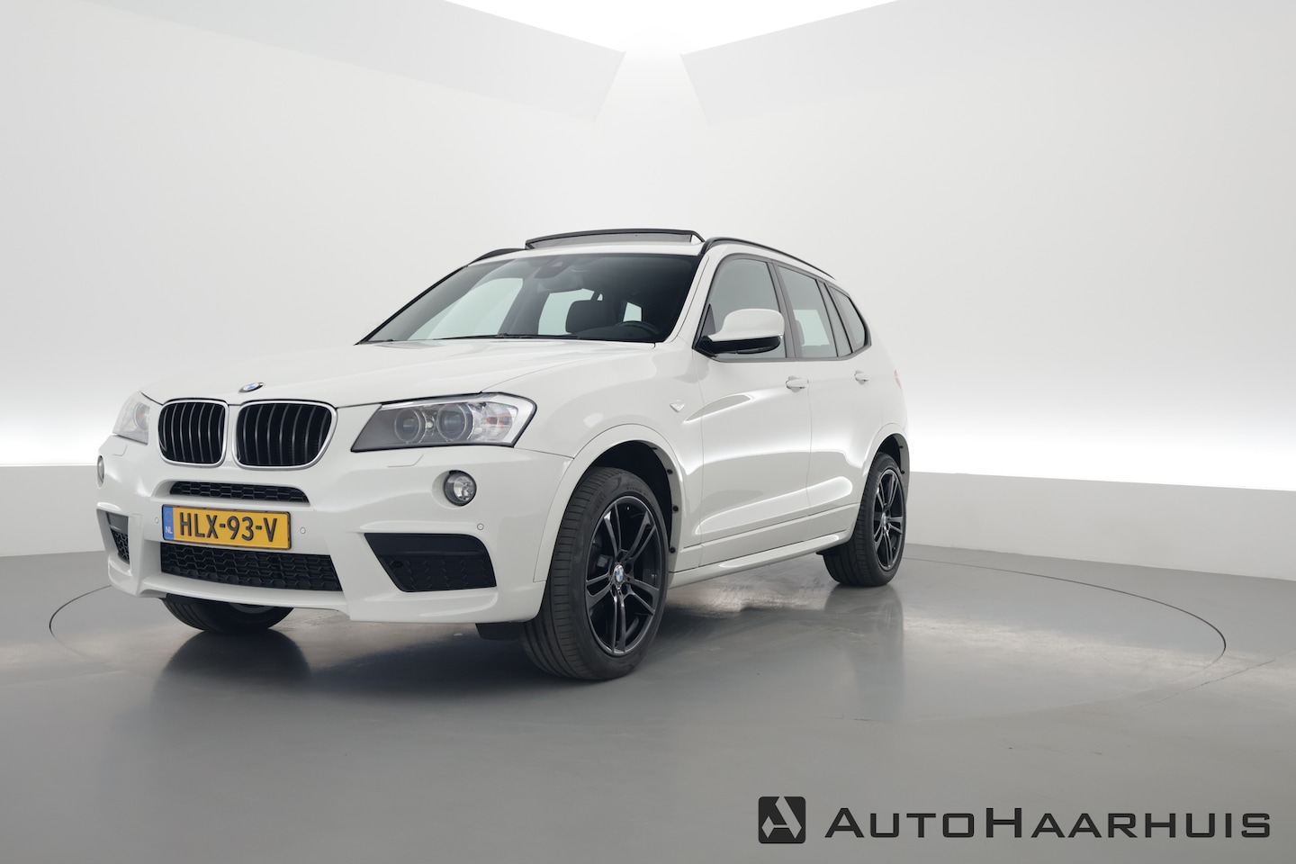 BMW X3 - xDrive20d | HUD | Schuif-/kanteldak | Afn. Trekhaak | Camera | Navi | Stoelverw. | LED - AutoWereld.nl