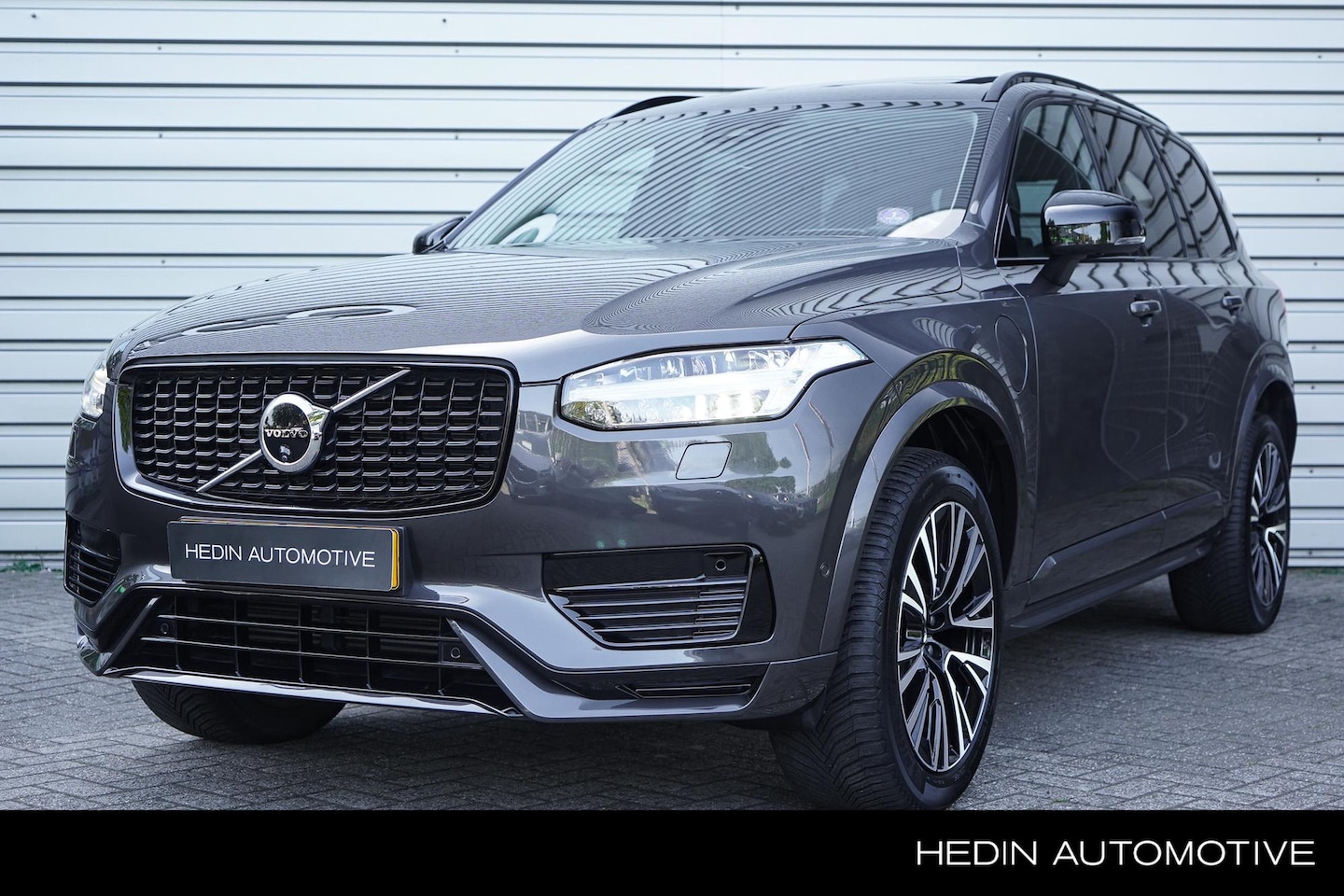 Volvo XC90 - 2.0 T8 Recharge AWD Ultimate Dark Panoramadak | Luchtvering | Trekhaak | Harman Kardon - AutoWereld.nl