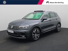 Volkswagen Tiguan - 1.5TSI/150PK ACT Highline Business R DSG · Panoramadak · Trekhaak · 360°Camera + Parkeerse