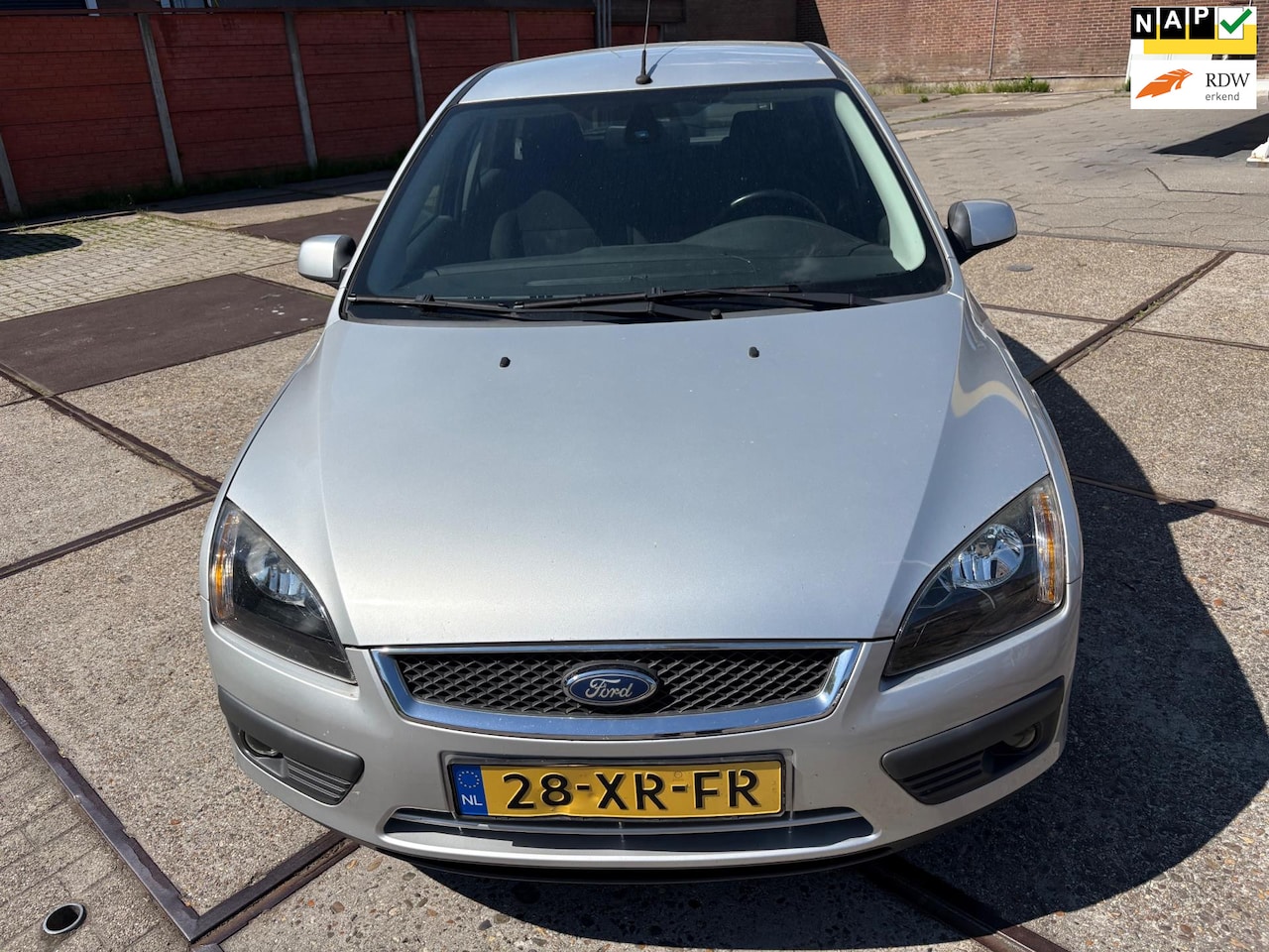Ford Focus - 1.6-16V Futura 1.6-16V Futura - AutoWereld.nl