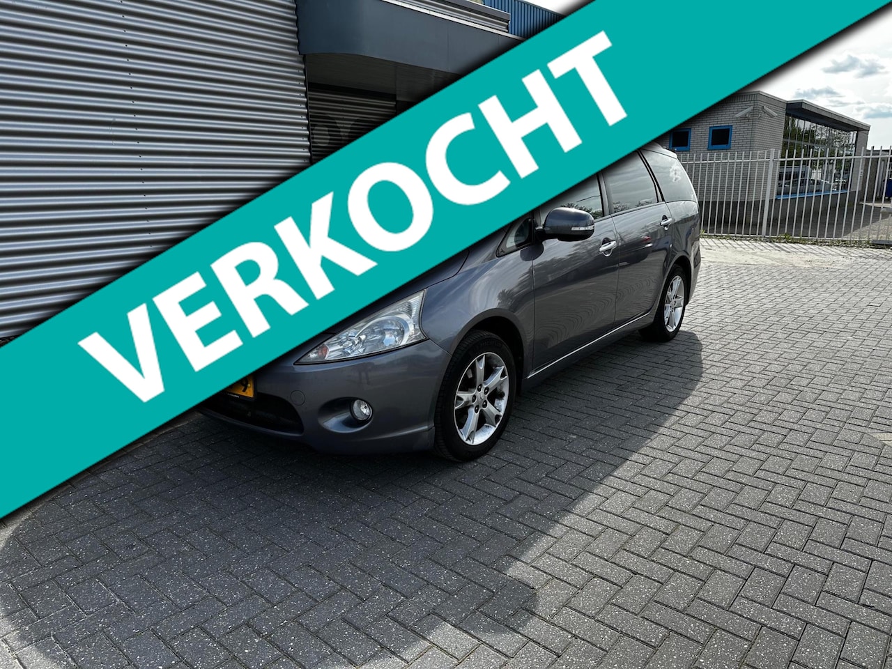 Mitsubishi Grandis - 2.4-16V Limited 2.4-16V Limited - AutoWereld.nl