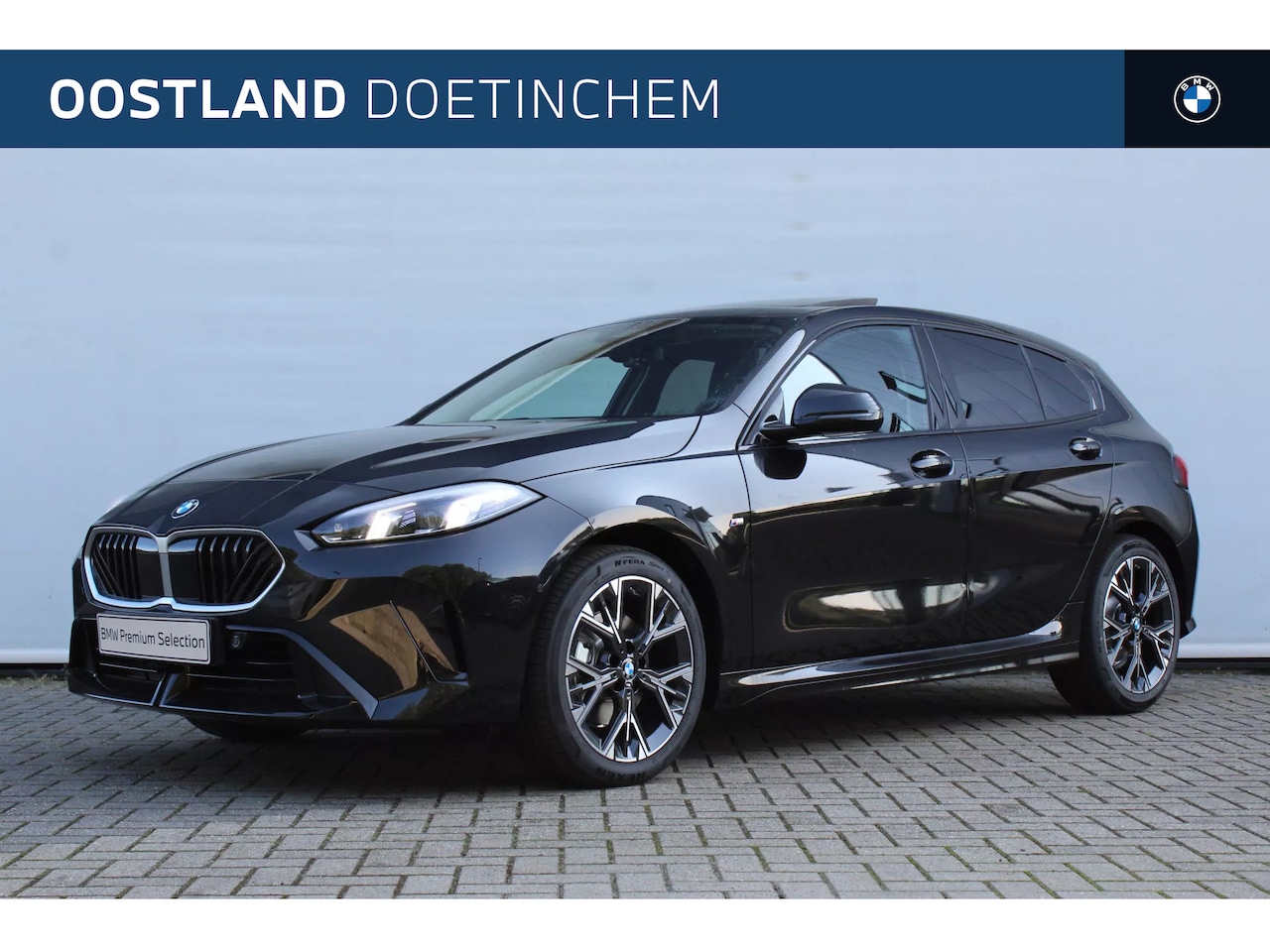 BMW 1-serie - 120 High Executive M Sport Automaat / Panoramadak / Sportstoelen / Stoelverwarming / Adapt - AutoWereld.nl
