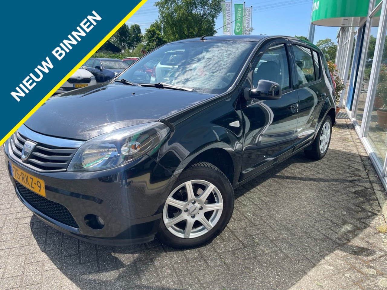Dacia Sandero - 1.2 75pk Airco, Trekhaak Lichtmelaten velgen - AutoWereld.nl
