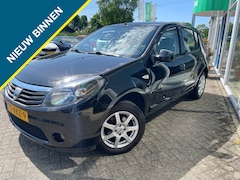 Dacia Sandero - 1.2 75pk Airco, Trekhaak Lichtmelaten velgen