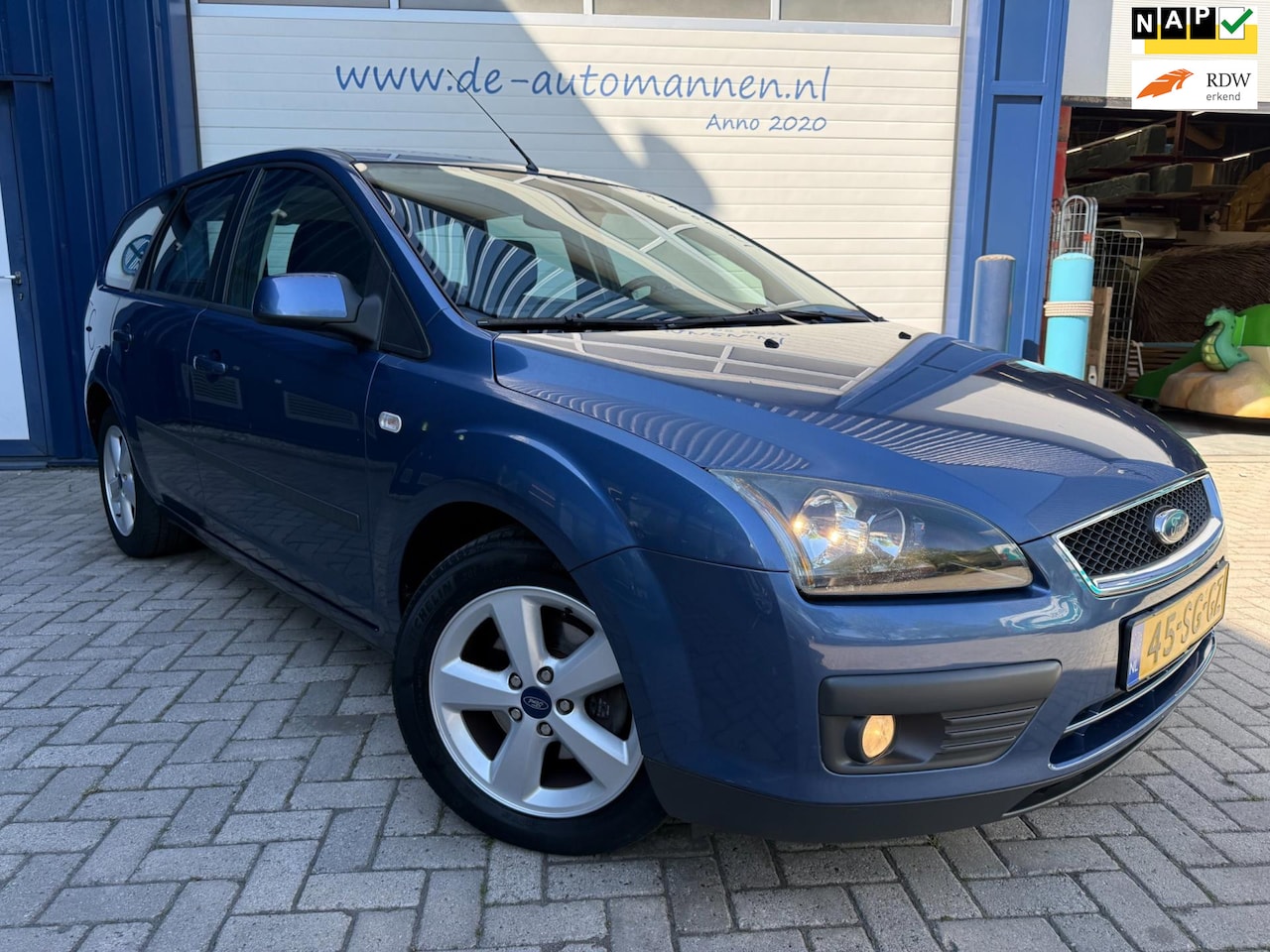 Ford Focus Wagon - 1.6-16V Futura / AIRCO / 1e EIG / CRUISE / TREKHAAK / APK 01-2026 - AutoWereld.nl