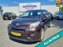Toyota Urban Cruiser - 1.3 VVT-i Comfort nette in Nederland nieuw geleverde zuinige auto met trekhaak