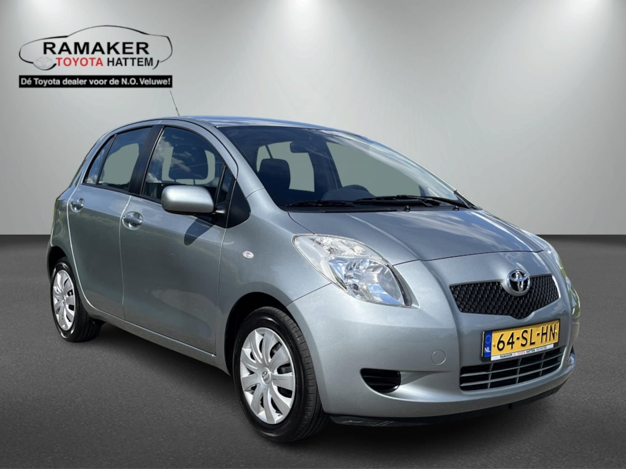 Toyota Yaris - 1.3 VVTi Sol semi-automaat - AutoWereld.nl