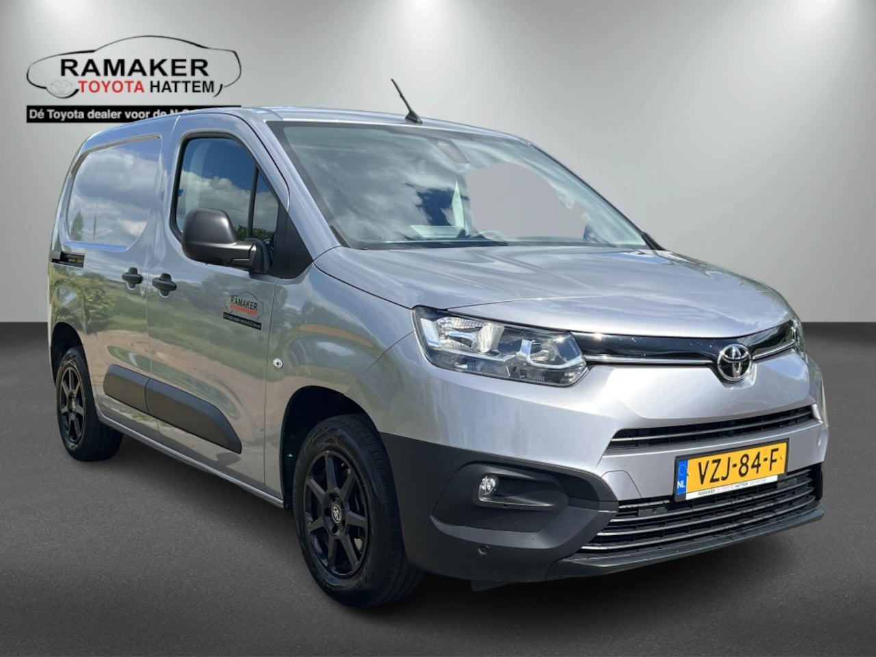 Toyota ProAce City - 1.2 Turbo Live t.b.v. groene milieu zone !! - AutoWereld.nl