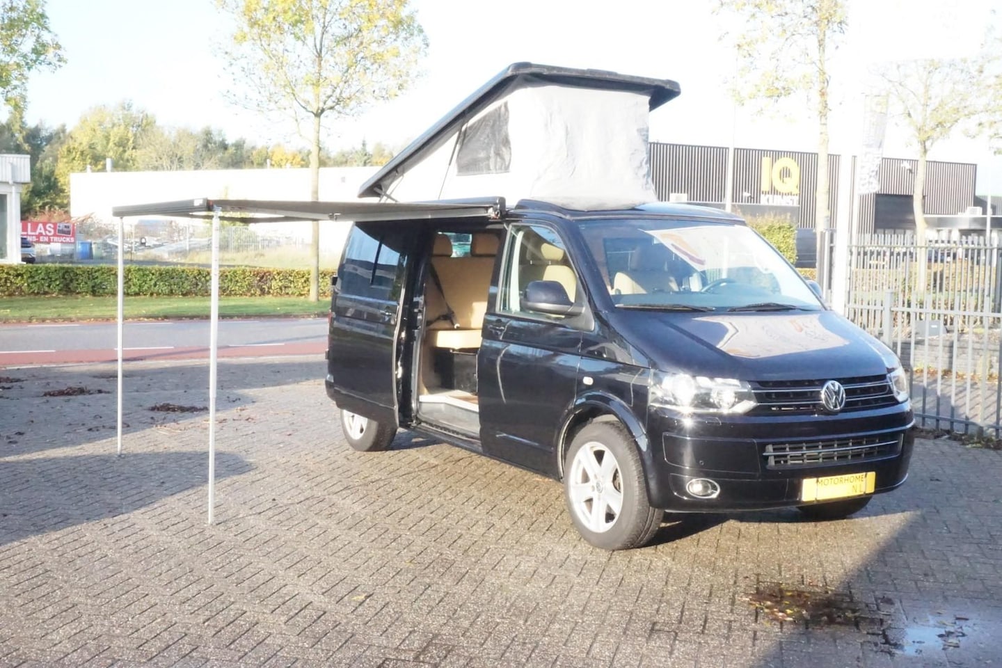Volkswagen Transporter - Kampeerbus - AutoWereld.nl