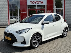 Toyota Yaris - 1.5 HYBRID DYNAMIC LED-PAKKET 16"LM-VELGEN ALL-SEASONS KEYLESS CAMERA APPLE/ANDROID NL-AUT