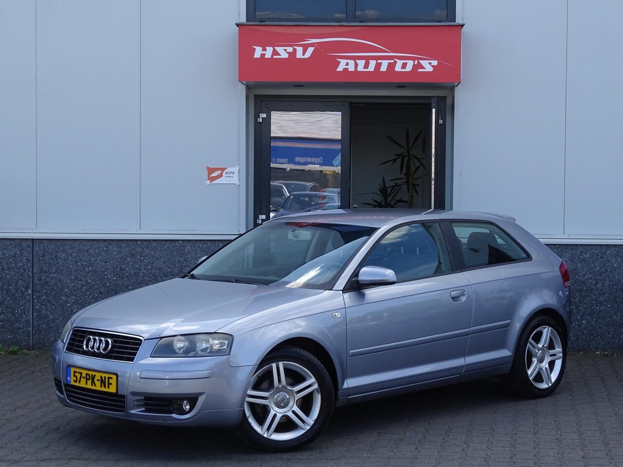Audi A3 - 1.6 Attraction cruise LM - AutoWereld.nl