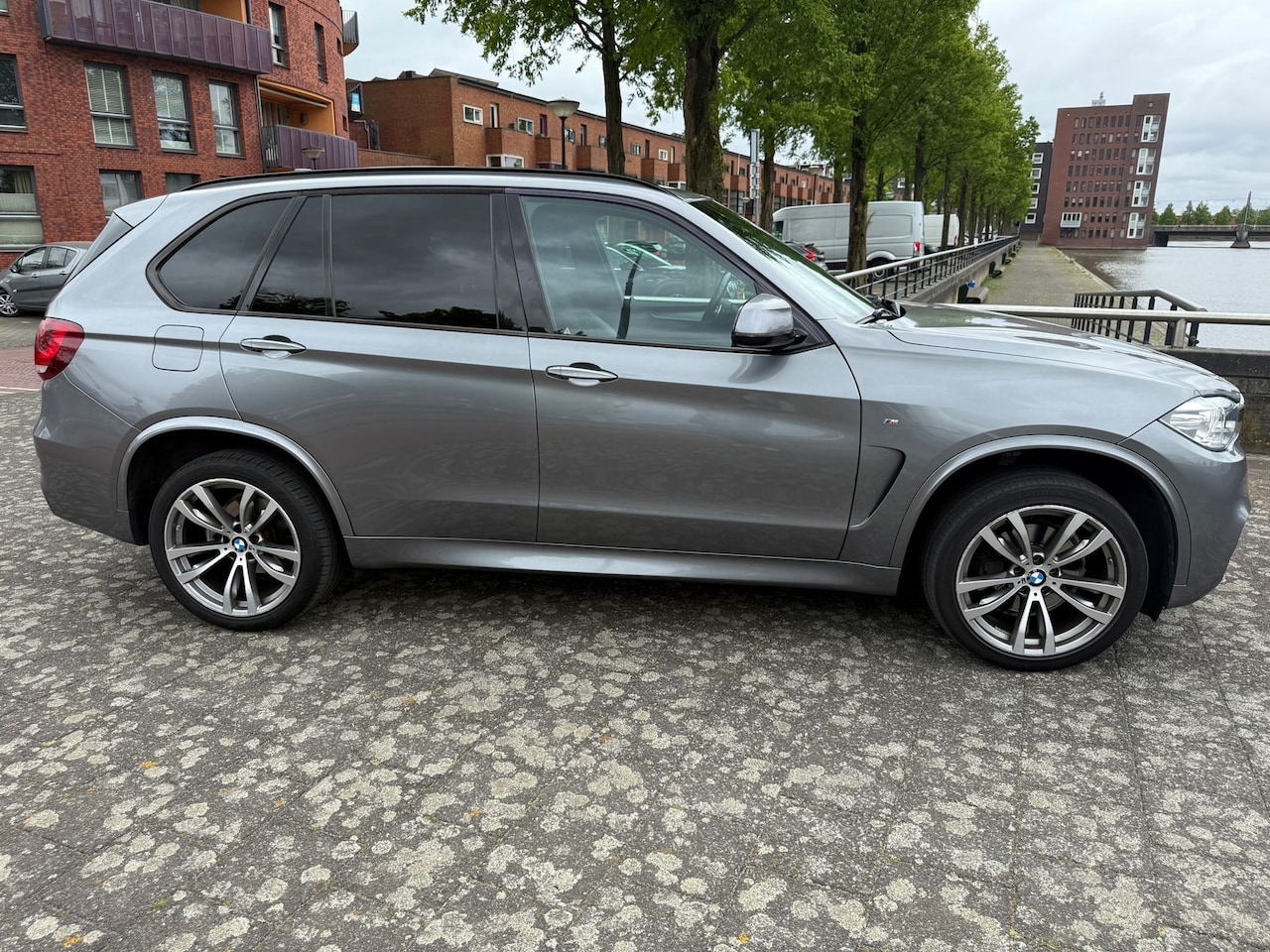 BMW X5 - xDrive30d High Executive XDrive30d High Executive - AutoWereld.nl