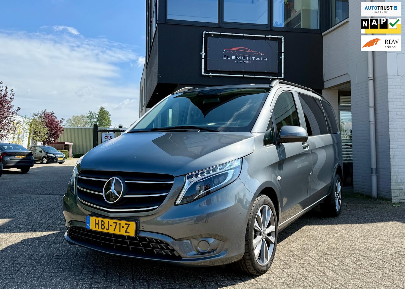 Mercedes-Benz Vito Tourer - 124 CDI Select Lang 124 CDI Select Lang - AutoWereld.nl