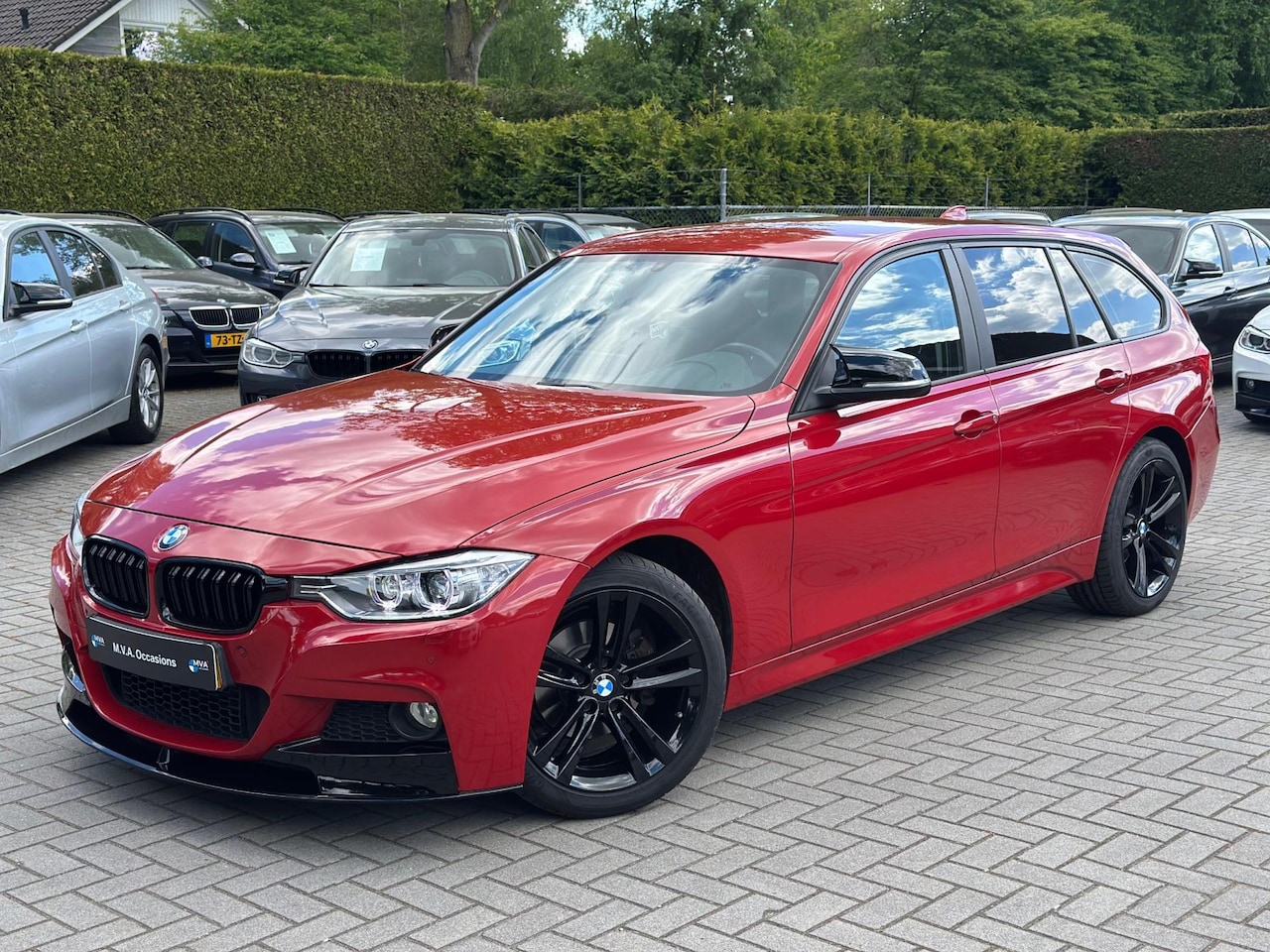 BMW 3-serie Touring - 316i High Executive M Sport pakket|Nwe Ketting + Klepseals|Carplay|Angel eyes|Airco|Nette - AutoWereld.nl