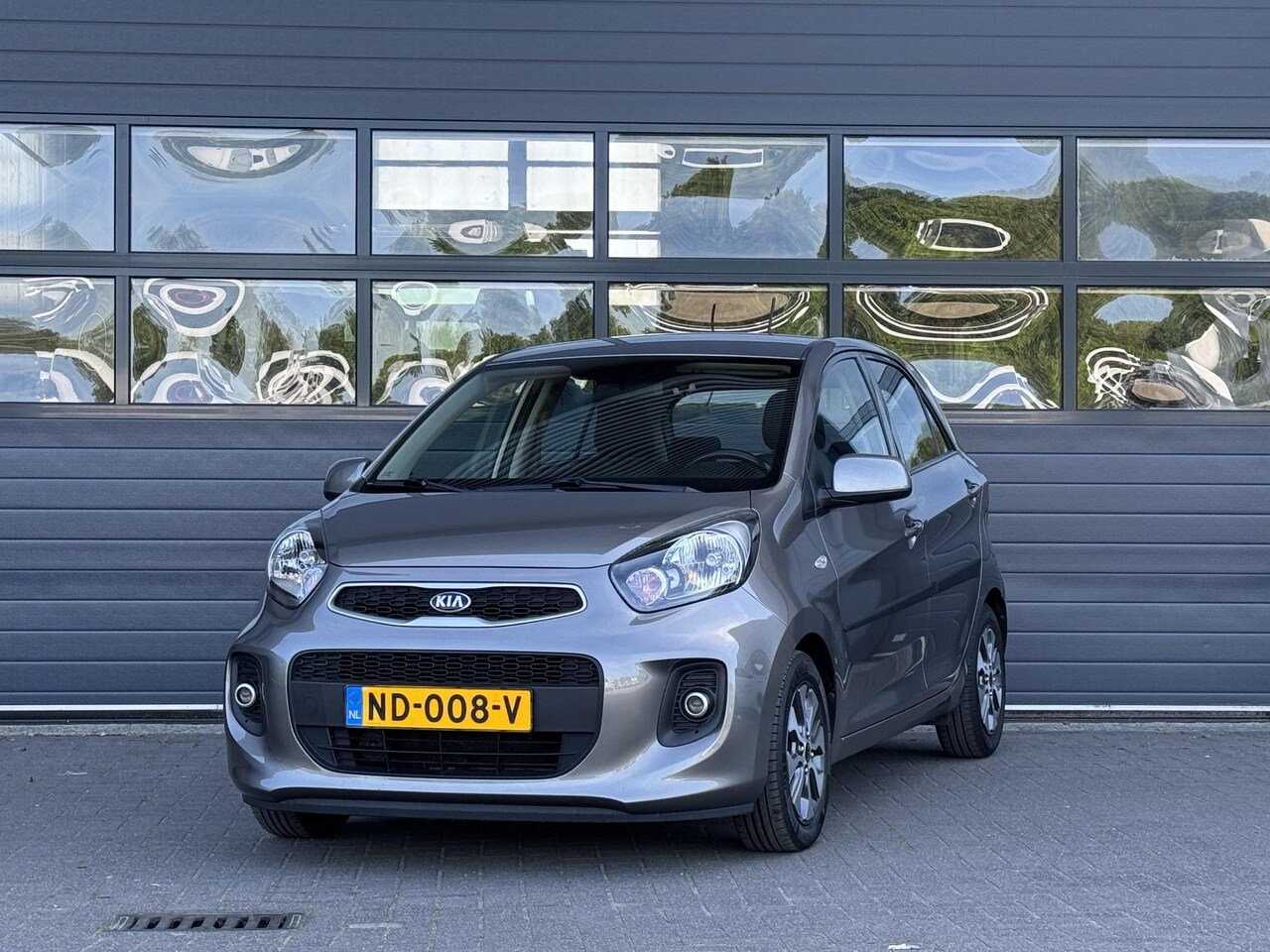 Kia Picanto - 1.0 CVVT COMFORTPLUSLINE NAVIGATOR I 5-DEURS I NAVIGATIE I CAMERA I DEALER ONDERHOUDEN - AutoWereld.nl