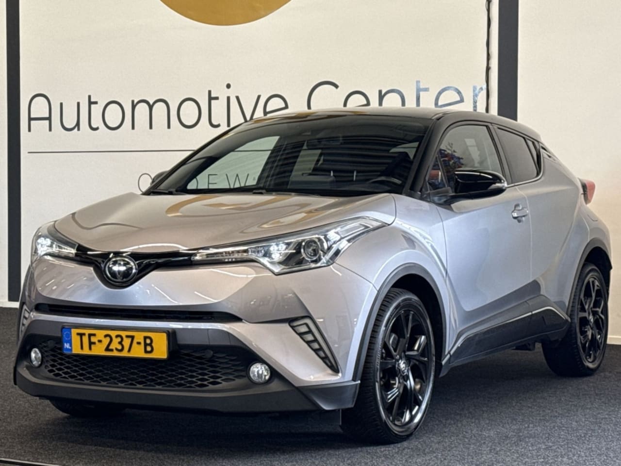 Toyota C-HR - 1.2 Bi-Tone | CAMERA | NAVI | KEYLESS | LMV | METALLIC | LED - AutoWereld.nl