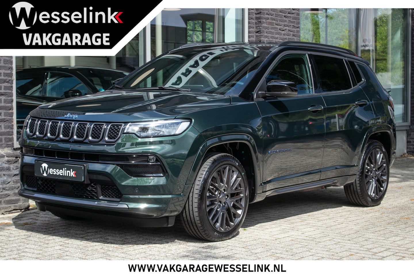 Jeep Compass - 4xe 240 Plug-in Hybrid Electric S - All-in rijklrprs | Navi | Memory seats | Cam | - AutoWereld.nl