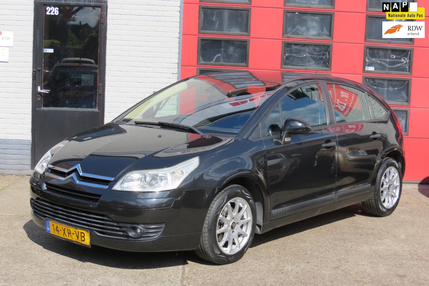 Citroën C4 - 1.6-16V Image 1.6-16V Image ,AUTOMAAT , NIEUWE APK. - AutoWereld.nl