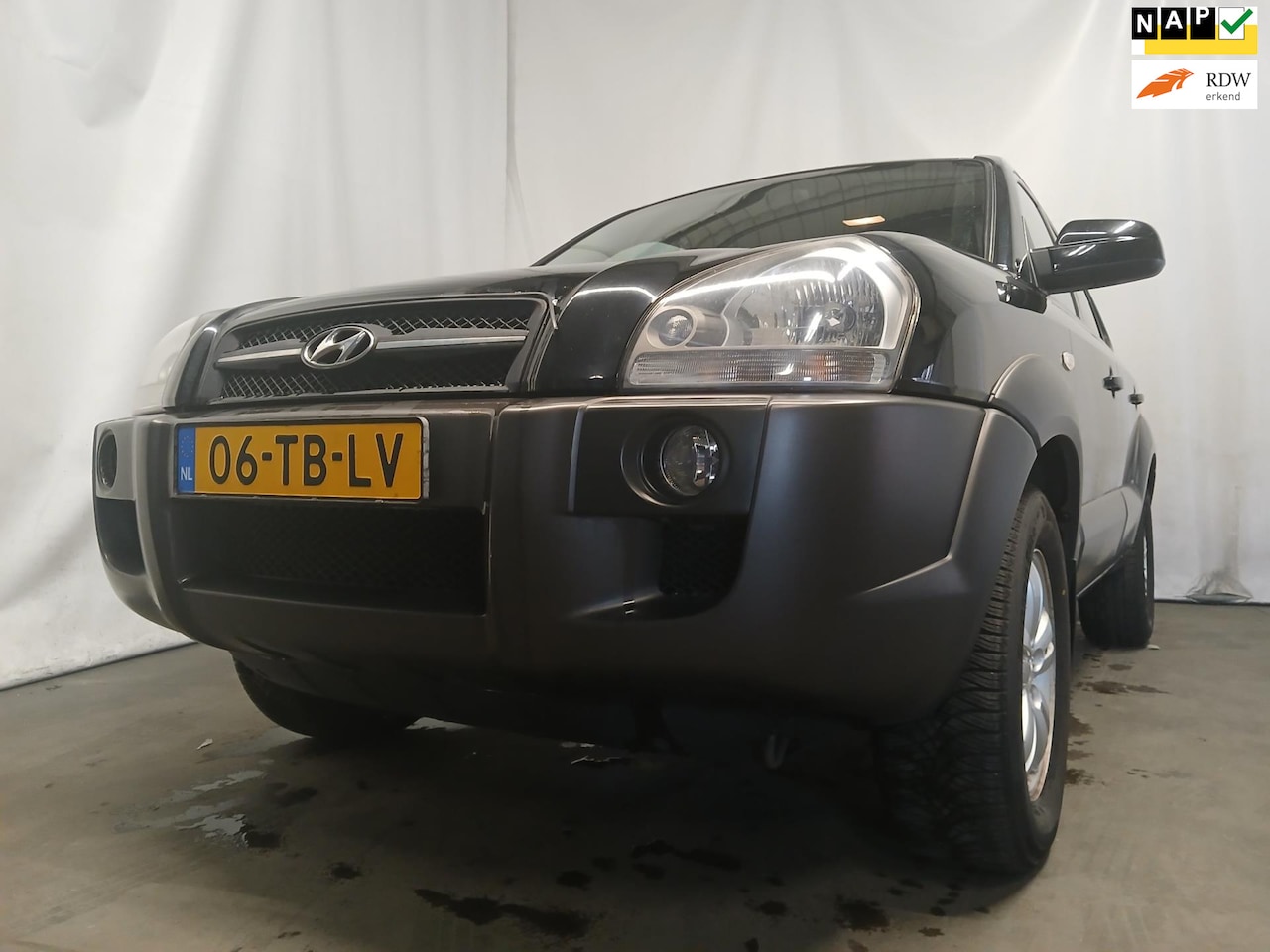Hyundai Tucson - 2.0i Style World Cup edition - Airco - Leer - Trekhaak - AutoWereld.nl